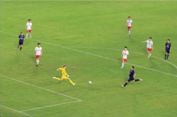 黑白nba免费直播在线观看,球队在比赛中展示钢铁般意志，成功守住胜利