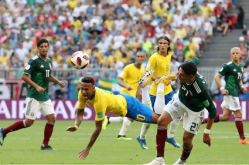 黑白体育直播官网下载,世界杯转播捕捉到球员罕见轻松瞬间，反差萌十足